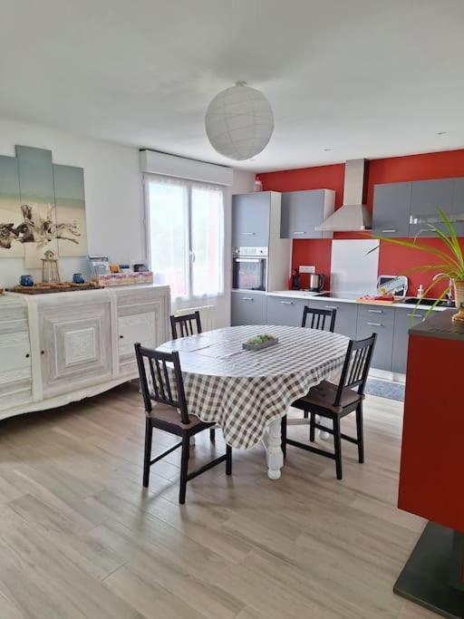 פונטורסון La Petite Maison Proche Du Mont Saint Michel מראה חיצוני תמונה